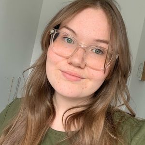 Meet your Posher, Emma